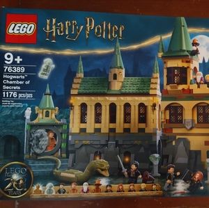 Hogwarts Chamber of Secrets Lego Set 1176 pieces